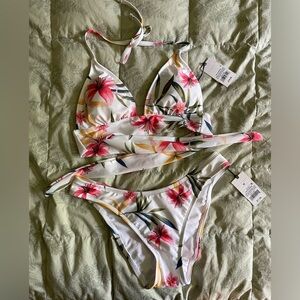 Target Shade & Shore Bikini sz M